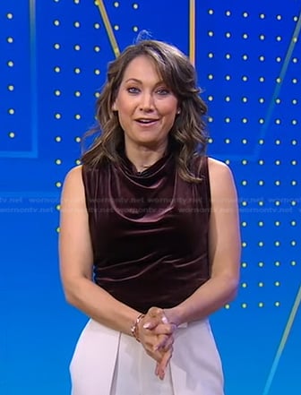 Ginger’s brown draped velvet top on Good Morning America
