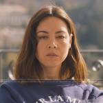 Harper’s Sur La Mer sweatshirt on The White Lotus
