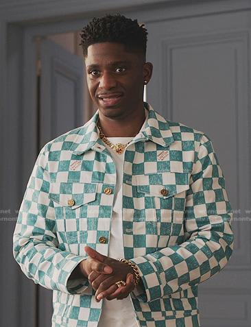 Julien’s green checkered jacket on Emily in Paris