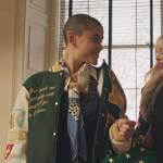 Julien’s green bomber jacket on Gossip Girl