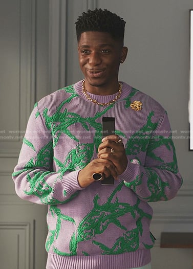Julien’s lilac knitted sweater on Emily in Paris