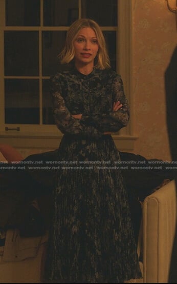 Kate’s grey floral maxi dress on Gossip Girl