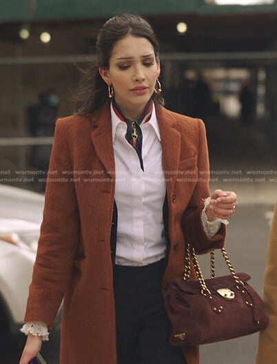 Luna’s brown coat and white blouse on Gossip Girl