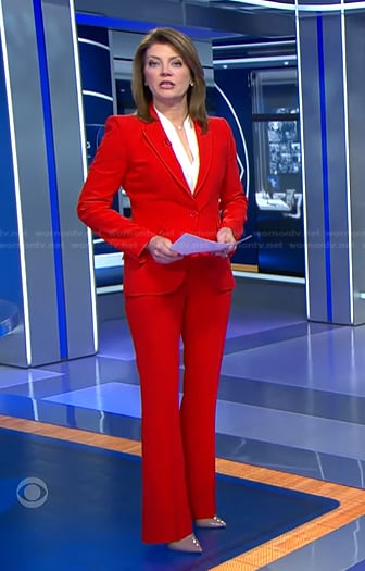 Norah’s red suit on CBS Evening News