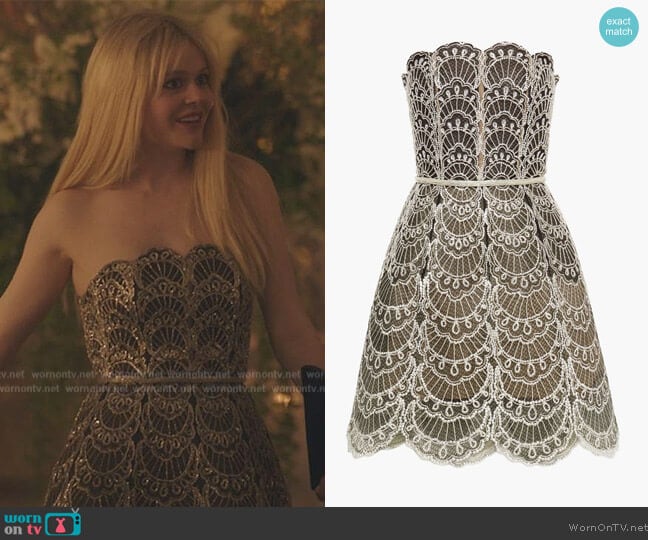 Oscar de la Renta Strapless embellished tulle mini dress worn by Audrey Hope (Emily Alyn Lind) on Gossip Girl