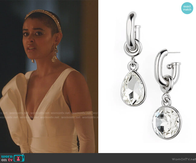Paco Rabane XL Link Crystal Drop Earrings worn by Julien Calloway (Jordan Alexander) on Gossip Girl