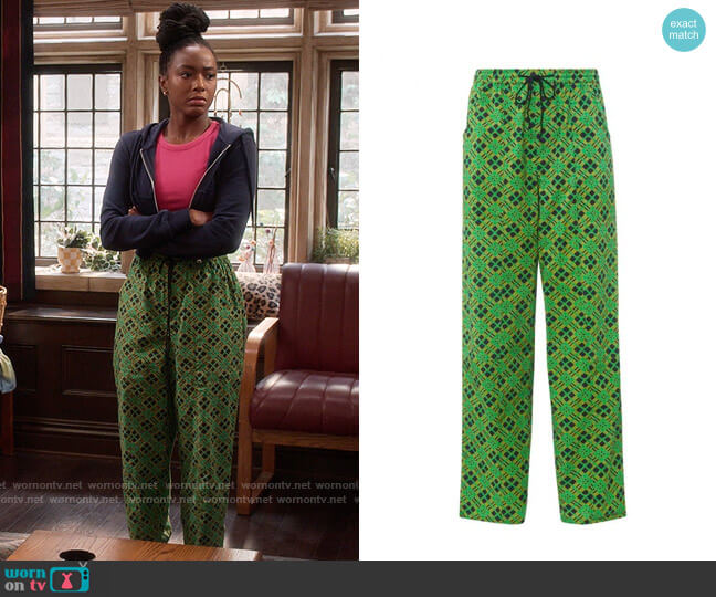 Rachel Comey Suite Trousers worn by Whitney Chase (Alyah Chanelle Scott) on The Sex Lives of College Girls