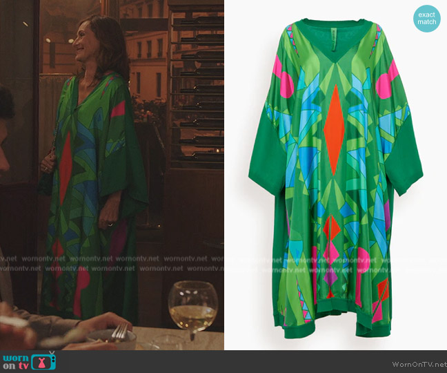 Rianna and Nina Geometria Knitted Tunic Sara in Krokodilos worn by (Camille Japy) on Emily in Paris