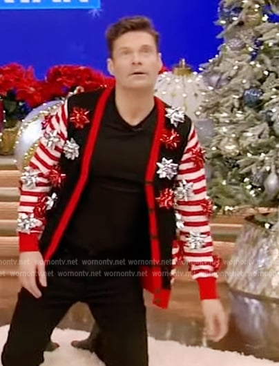 Ryan’s bow embellished Christmas sweater on Live with Kelly and Ryan