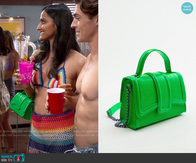 Zara Mini City Bag worn by Bela Malhotra (Amrit Kaur) on The Sex Lives of College Girls