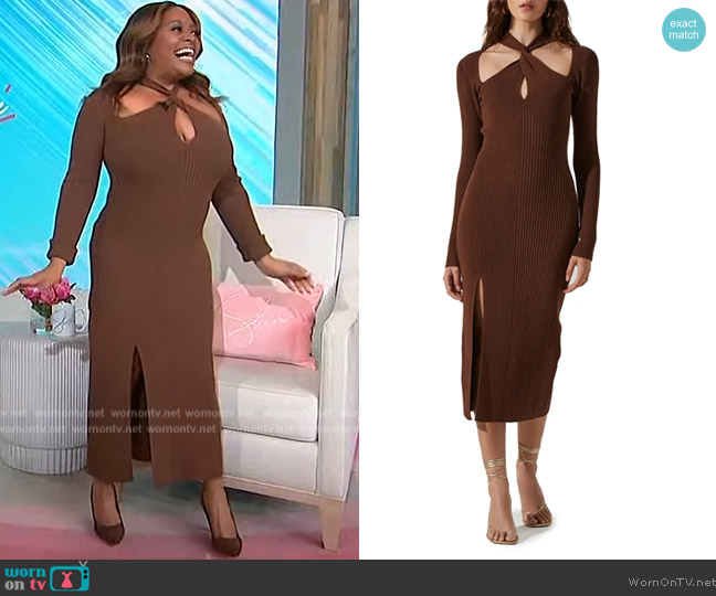 ASTR The Label Cutout Twist Front Long Sleeve Sweater Dress worn by Sherri Shepherd on Sherri