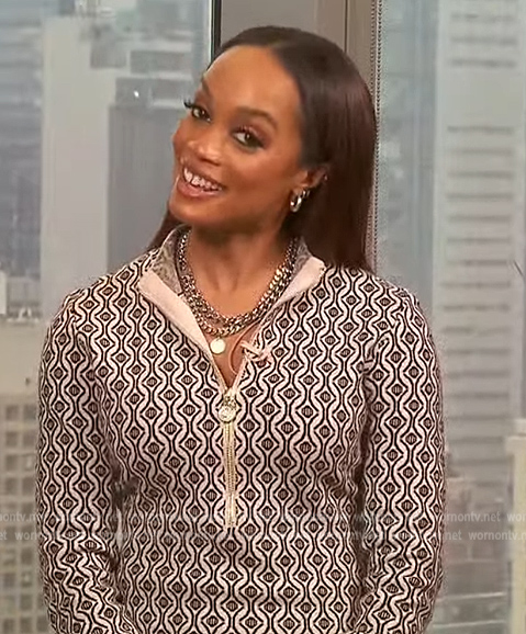 Rachel’s geometric print mini dress on Extra