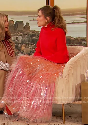 Allison Williams’s metallic tulle skirt and sweater on The Drew Barrymore Show