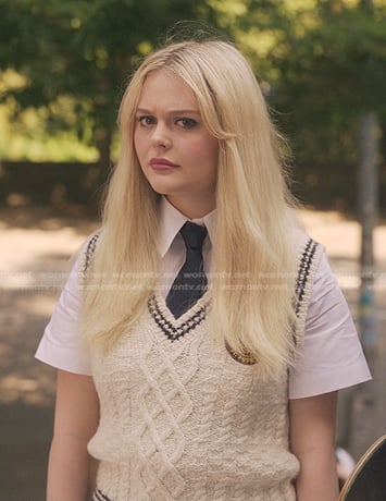 Audrey’s white cable knit vest on Gossip Girl