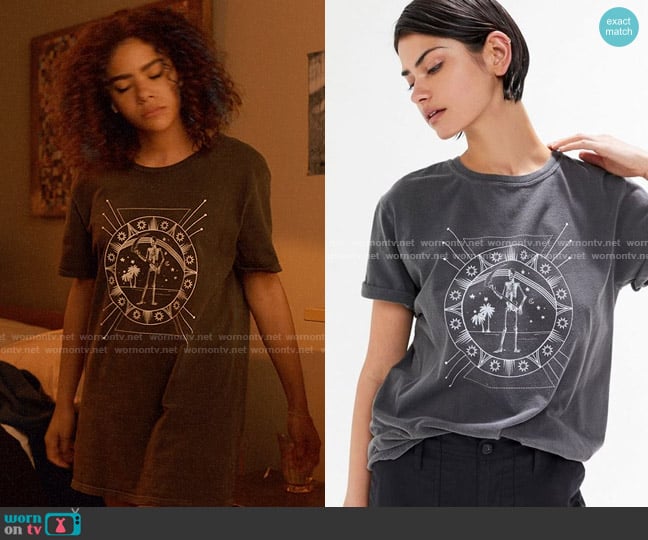 BDG Summer Skeleton Tarot Card Tee worn by Ginny Miller (Antonia Gentry) on Ginny & Georgia
