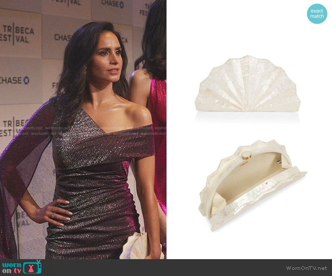 Cult Gaia Esme Clutch worn by Dolores De La Cruz (Fernanda Urrejola) on Gossip Girl