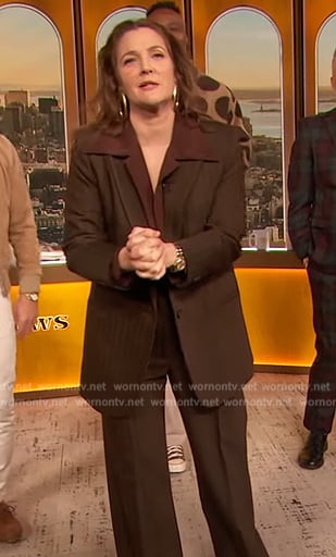 Drew’s brown pinstripe blazer on The Drew Barrymore Show