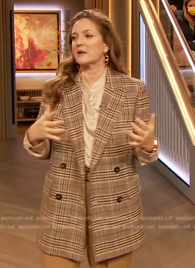 Drew’s plaid double breasted blazer on The Drew Barrymore Show