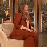 Drew’s stripe tie neck blouse and blazer on The Drew Barrymore Show