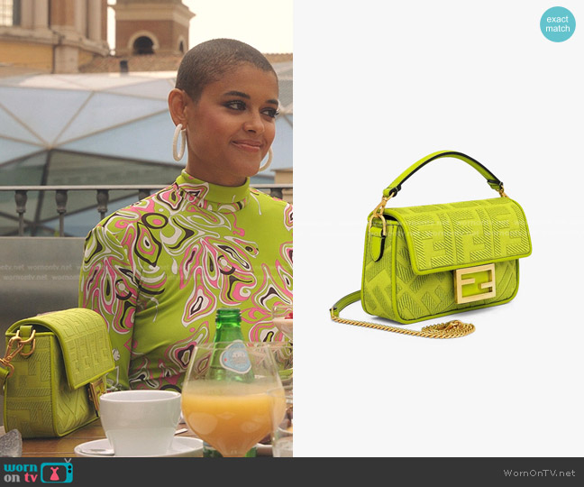 Fendi Baguette Mini FF Canvas Bag in Acid Green worn by Julien Calloway (Jordan Alexander) on Gossip Girl