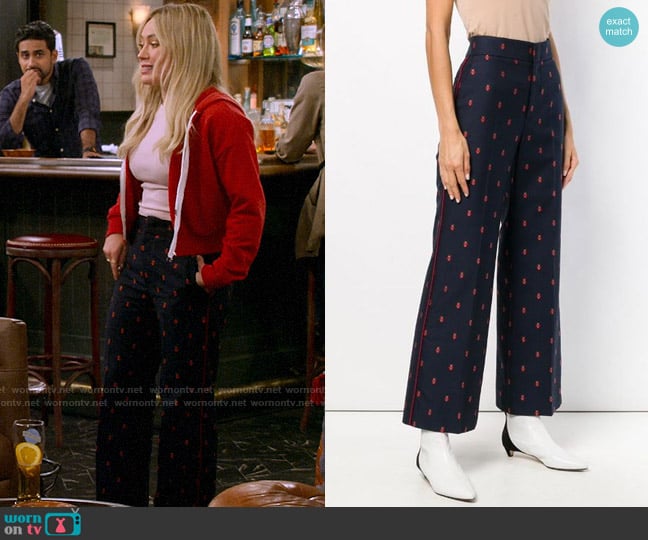 Gucci Ladybug Cropped Trousers worn by Sophie (Hilary Duff) on How I Met Your Father