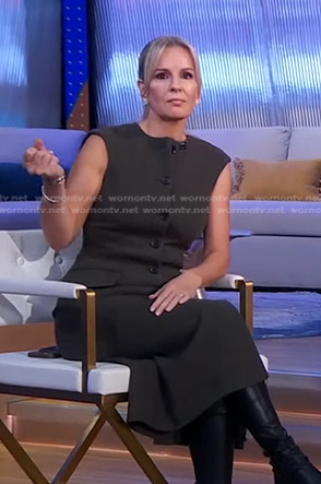 Jennifer’s grey button front dress on Good Morning America
