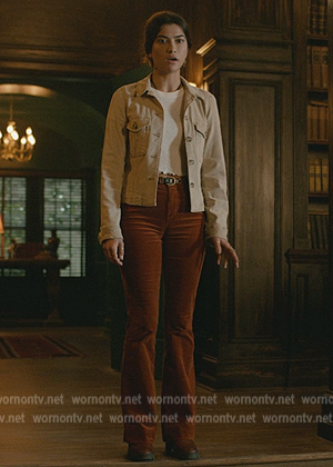 Jess’s brown corduroy pants on National Treasure: Edge of History