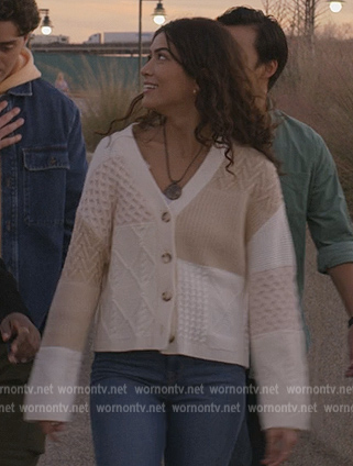 Jess’s colorblock beige cardigan on National Treasure: Edge of History
