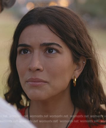 Jess’s gold hoop earrings on National Treasure: Edge of History