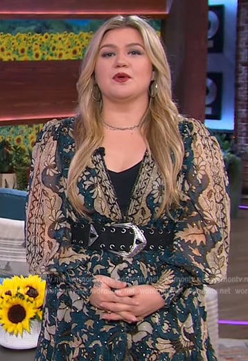 Kelly’s blue floral metallic mini dress on The Kelly Clarkson Show
