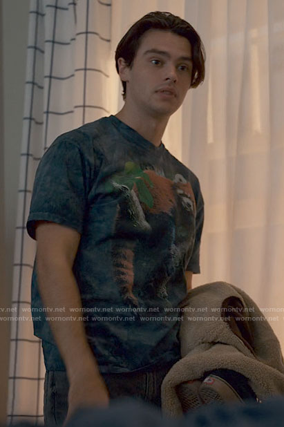 Marcus’s red panda t-shirt on Ginny & Georgia