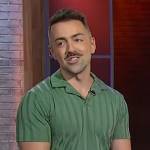 Matteo Lane’s green ribbed polo on Sherri