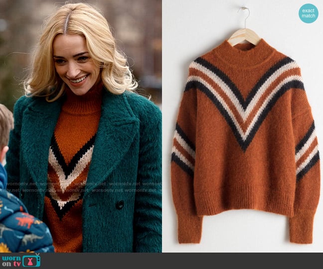 & Other Stories Varsity Sweater worn by Georgia Miller (Brianne Howey) on Ginny & Georgia