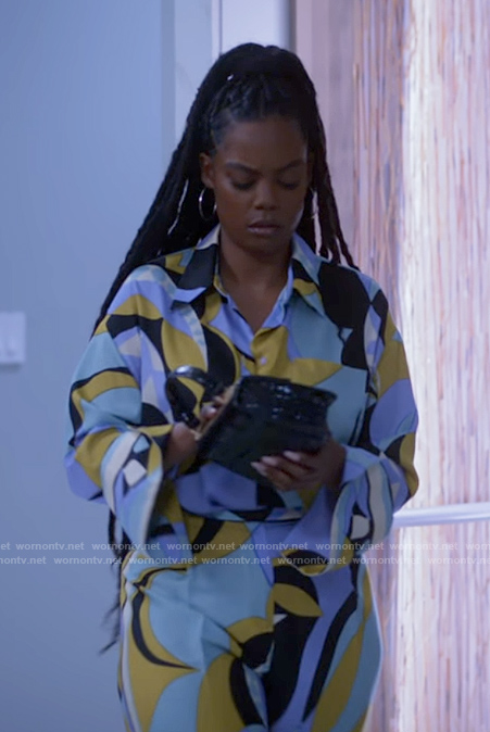 Sabrina’s pastel printed shirt and pants set on Tyler Perrys Sistas