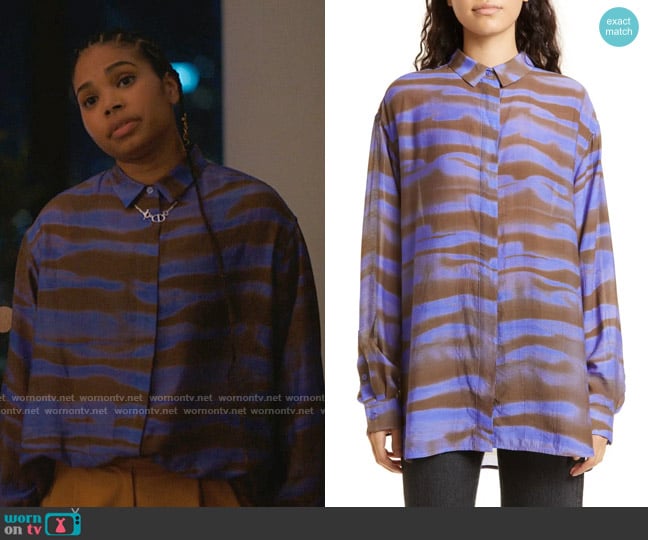 Samsoe Samsoe Alfrida Print Blouse in Iris Tide worn by Dre (Carmen LoBue) on The L Word Generation Q