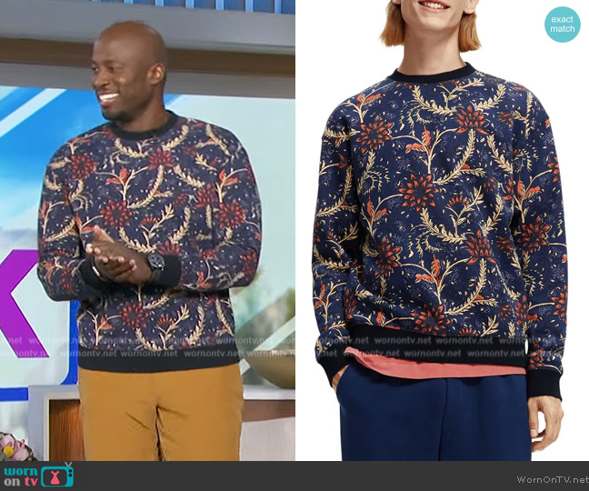 Scotch and Soda Printed organic cotton crewneck sweatshirt worn by Akbar Gbajabiamila on The Talk