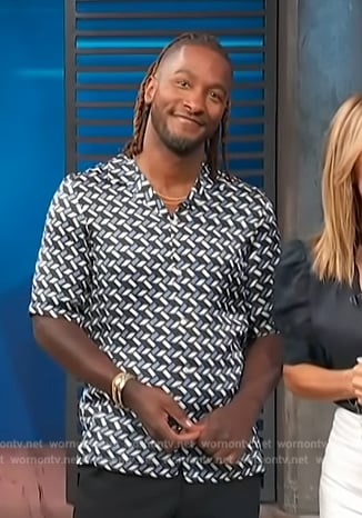 Scott’s geometric print short sleeve shirt on Access Hollywood