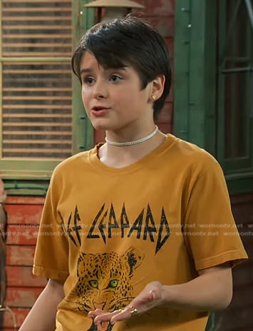 Winnie’s orange leopard print tee on Bunkd
