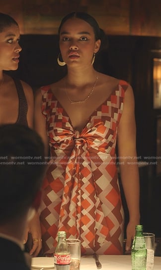 Zoya’s orange geometric dress on Gossip Girl