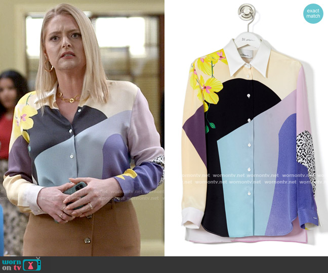 3.1 Phillip Lim - Fall 2014 Collection Flower Print Shirt worn by Lexi (Lauren Ash) on Not Dead Yet