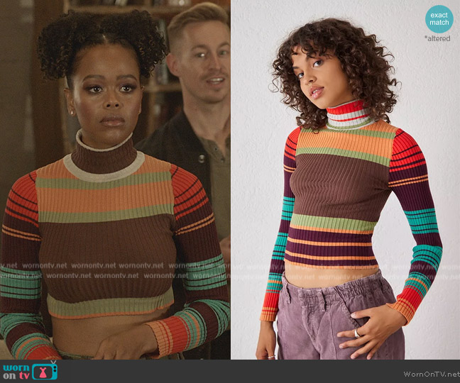 BDG Hudson Turtleneck Jumper worn by Alicia (Pauline Dyer) on All American