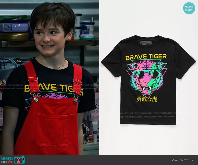 Pleasant Getaway Brave Tiger T-Shirt worn by Winnie Webber (Shiloh Verrico) on Bunkd