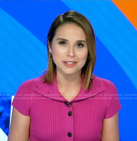 Elizabeth Schulze’s pink ribbed polo dress on Good Morning America
