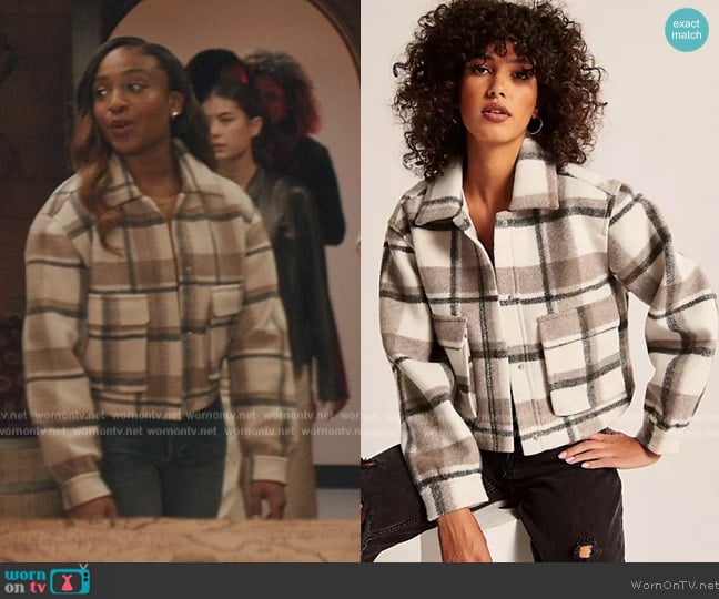 Abercrombie and Fitch Cropped Shacket in Cream Plaid worn by (Taylor Polidore) on All American Homecoming