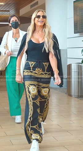 Alexia’s black printed pants on The Real Housewives of Miami