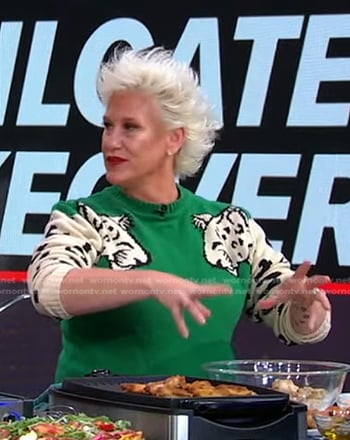 Anne Burrell’s green leopard sweater on Good Morning America