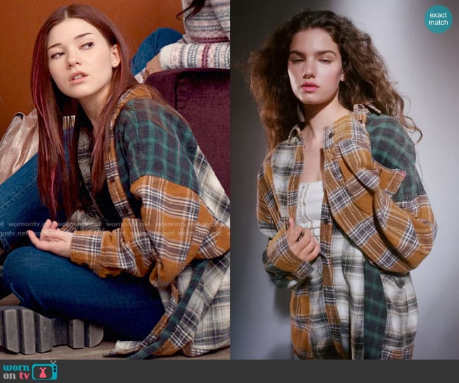 BDG Ted Flannel Shirt worn by Abby Littman (Katie Douglas) on Ginny & Georgia