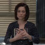 Elizabeth’s navy and white printed top on General Hospital