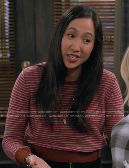 Ellen’s pink striped sweater on How I Met Your Father