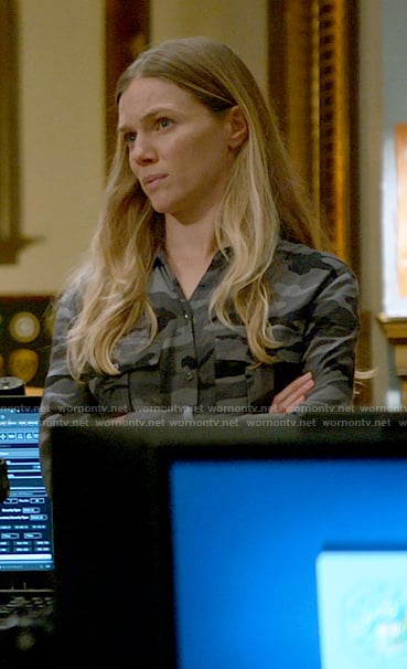 Hailey’s grey camo shirt on Chicago PD